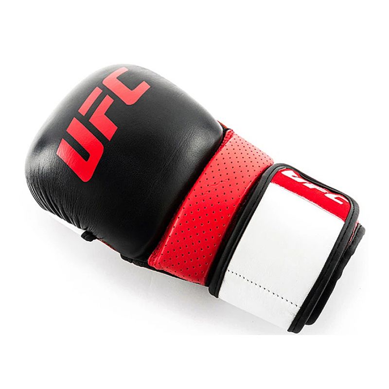 Фотография UFC PRO Перчатки для спарринга 8