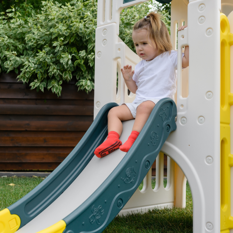 Фотография Игровой комплекс UNIX Kids Playhouse с горкой и качелями 2